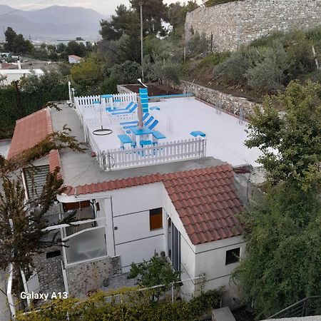 Denni'S Home Sarande Bagian luar foto